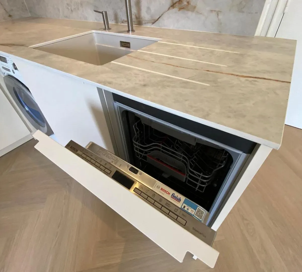 Appartement Pieds Dans L Eau Vue Mer كونكارنو شقة