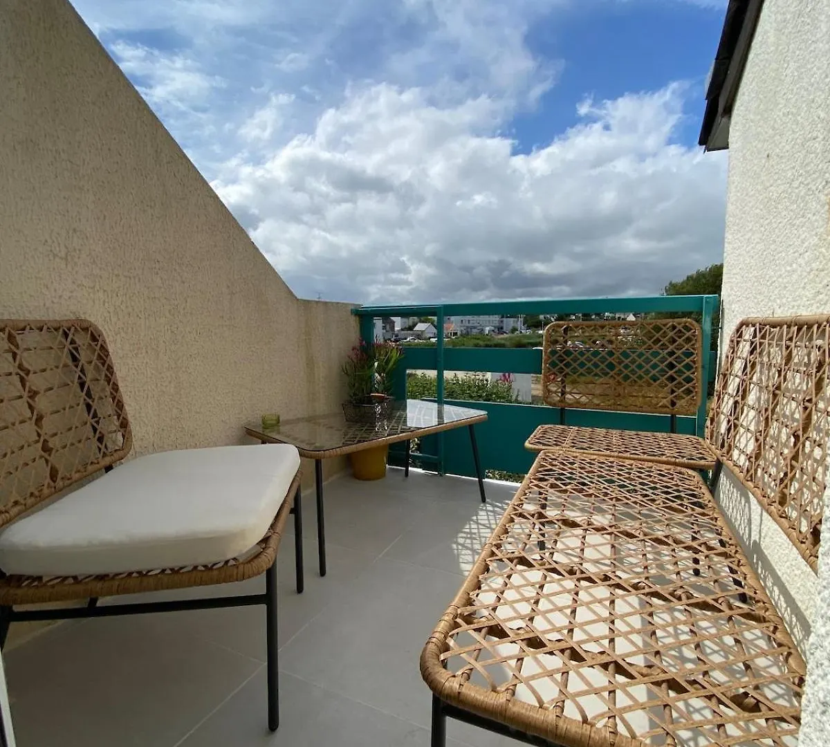 Appartement Pieds Dans L Eau Vue Mer كونكارنو