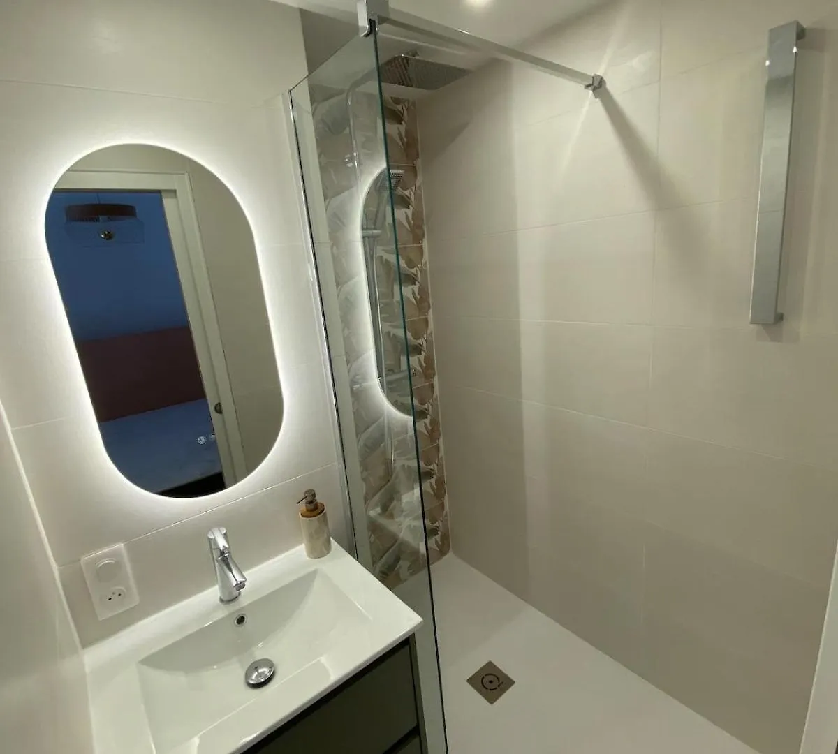 Appartement Pieds Dans L Eau Vue Mer كونكارنو شقة
